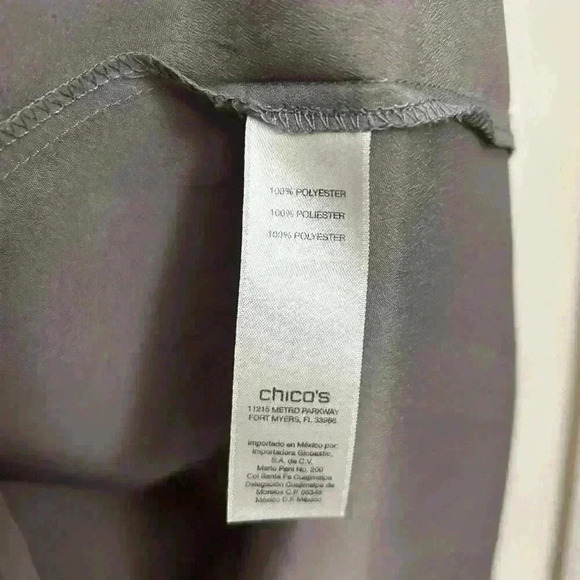 Chico's Women's Button Down Shirt Gray Crinkle Long Sleeve Career Office Size 1 - Picture 6 of 6